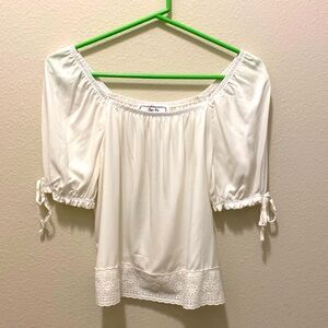 Hippie Rose cropped white short sleeved top with eyelet and‎ bows